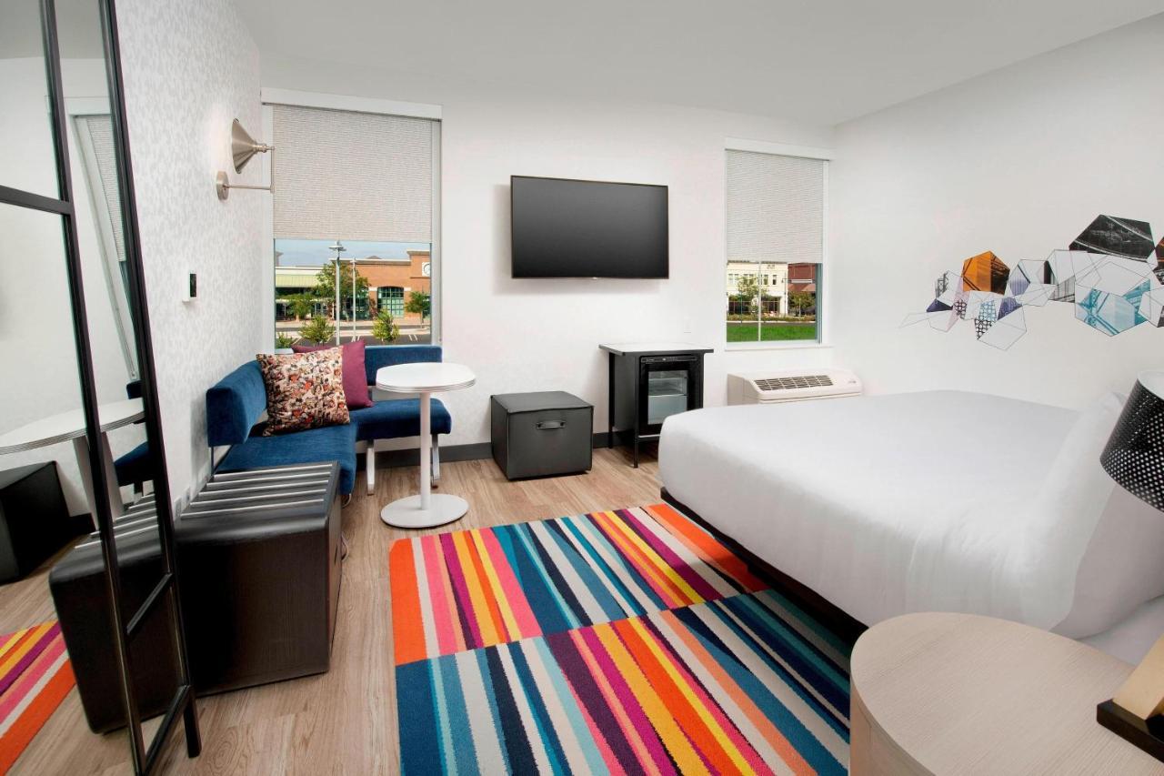 Aloft Omaha West Hotel Ngoại thất bức ảnh